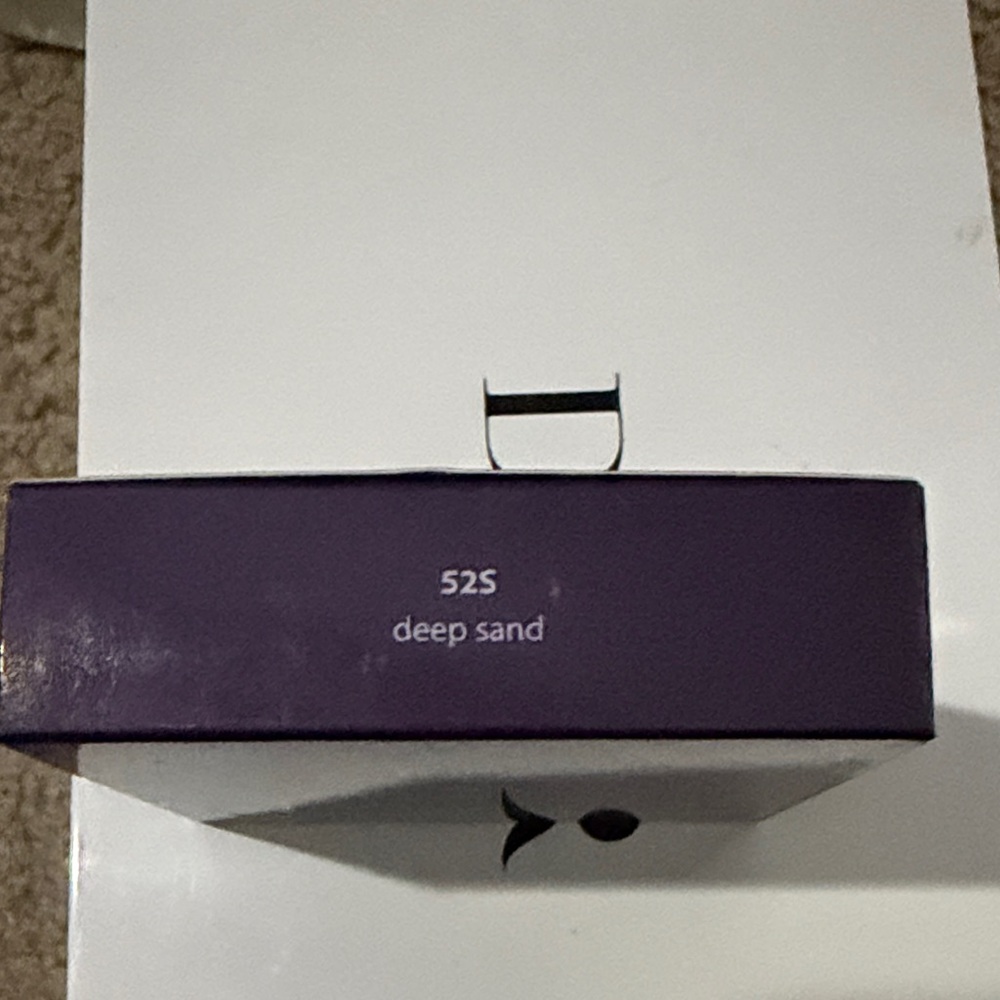 Tarte Shape Tape Powder Foundation in DEEP SAND 525 - Picture 2 of 2